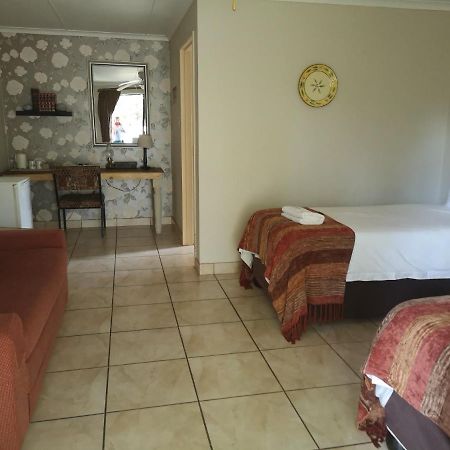 Nahoon Mouth Guest House Ист-Лондон Экстерьер фото