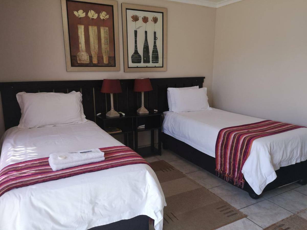 Nahoon Mouth Guest House Ист-Лондон Экстерьер фото